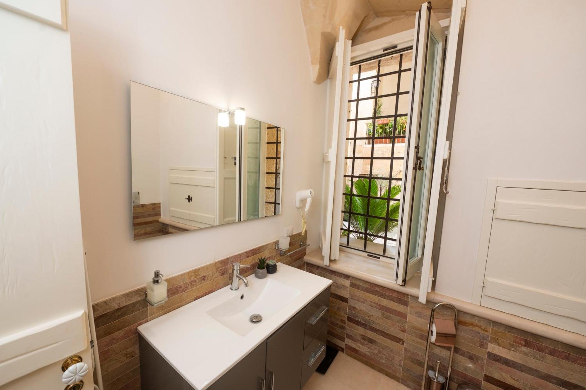 Basseo33 Villa Lecce Bagian luar foto